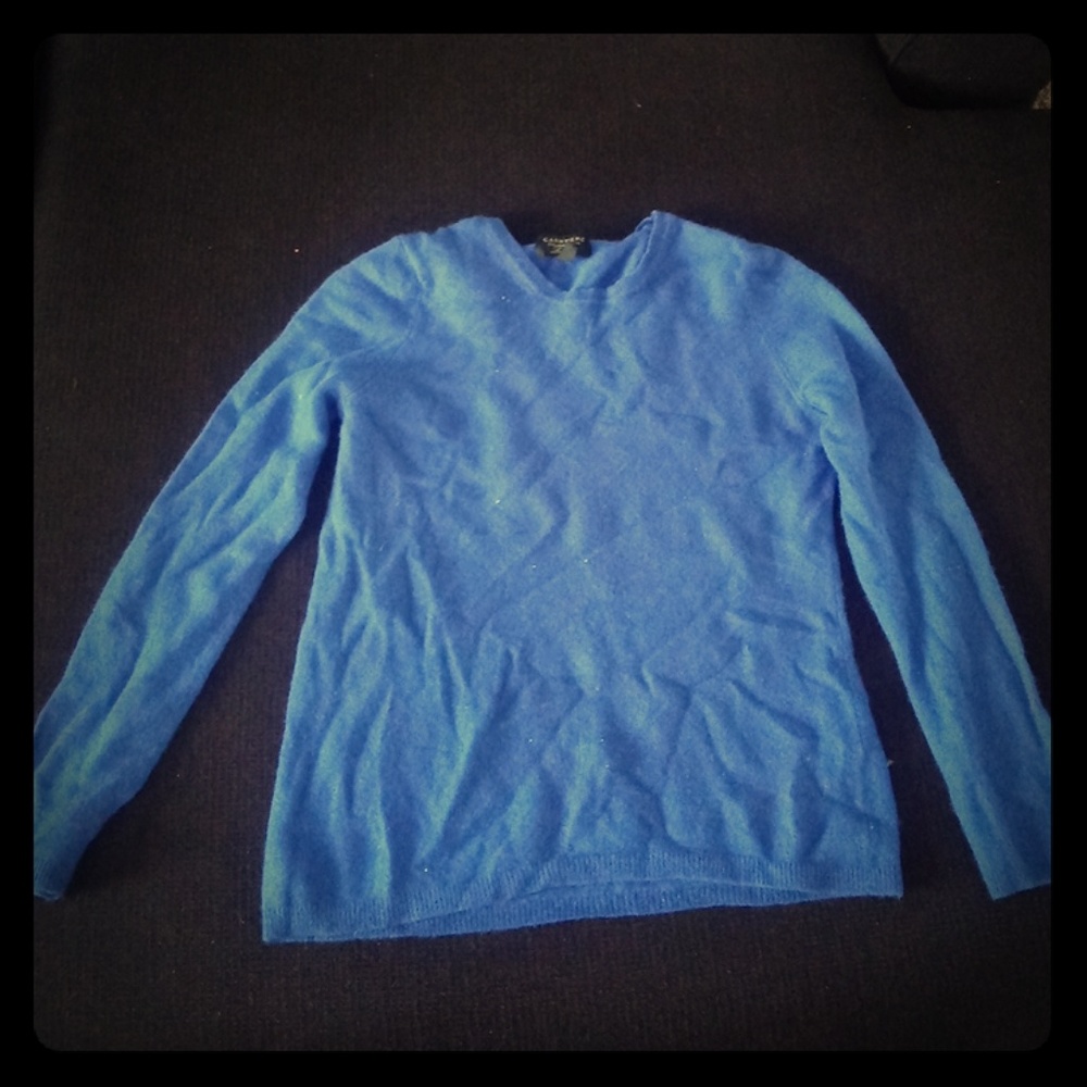 Cashmere sweater